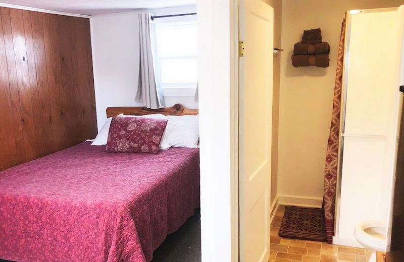 Bigfoot Hideaway Motel & Gift Shop - From Web Listing (newer photo)